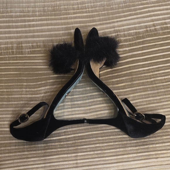 Betsey Johnson Velvet Black Fur Heels 3.5 Inches Heel - Picture 13 of 15